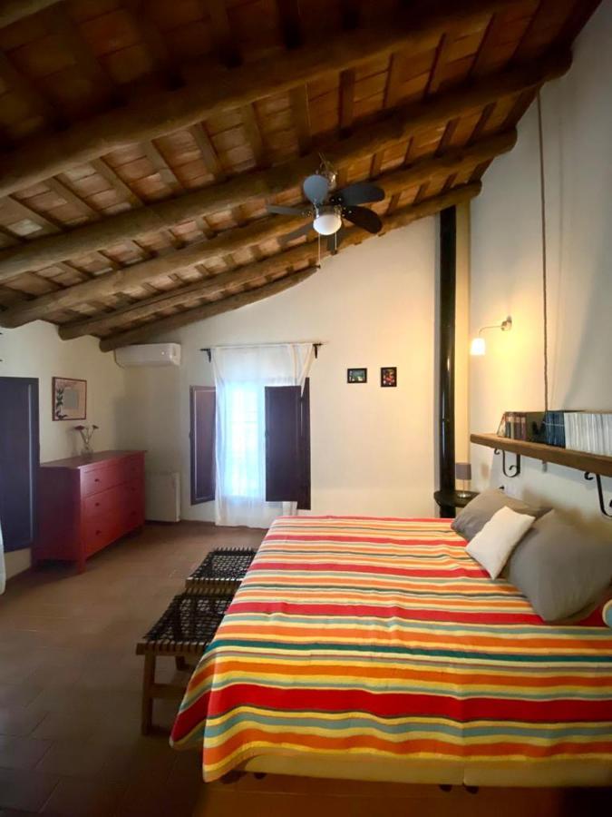 Duplex Con Piscina En Centro Cazalla กาซาญา เดลา เซียร์รา ภายนอก รูปภาพ
